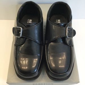 NEW Kenneth Cole Boys Dress Shoes-Size 9, Black
